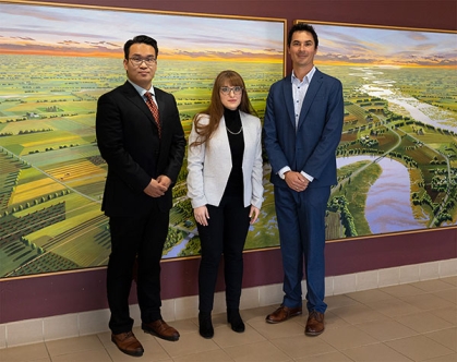 Award winners (l-r): Pingyuan (Bay) Zhang, Stephanie Rossi, William Errickson